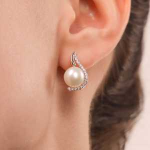 Серьги из золота с фианитами и жемчугом